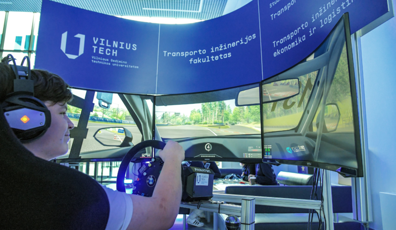 Atvirų durų dienoje apsilankė daugiau nei tūkstantis moksleivių